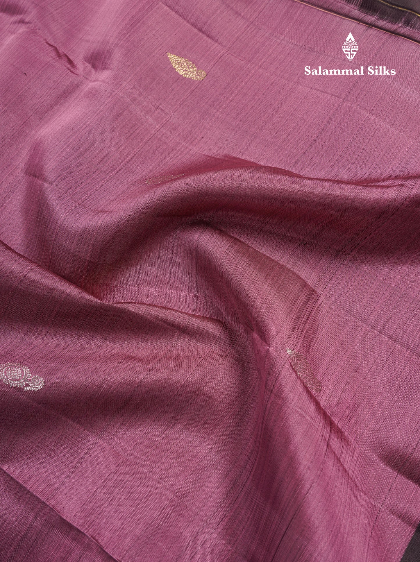 Dual Tone Maroon Pure Kanjivaram Silk Saree With Contrast Dark Brown Gap Border
