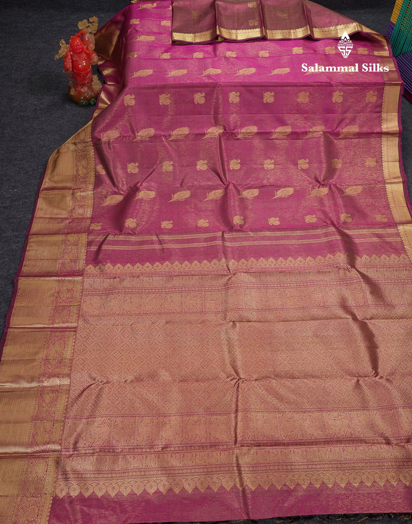 Beautiful Vadamalli Vaira Oosi Lines With Butta Pure Kanjivaram Silk Saree With Traditional Evening Morning Border