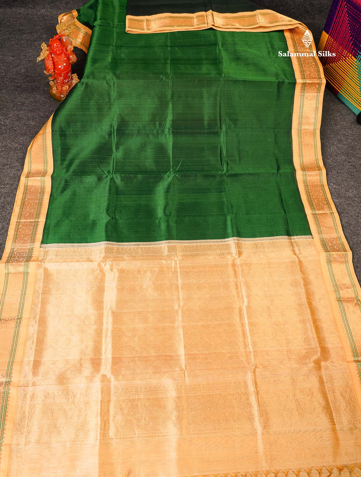 Pure Silk Cotton Saree - Bottle Green Plain Along With Contrast Cream Sandal Traditional Border