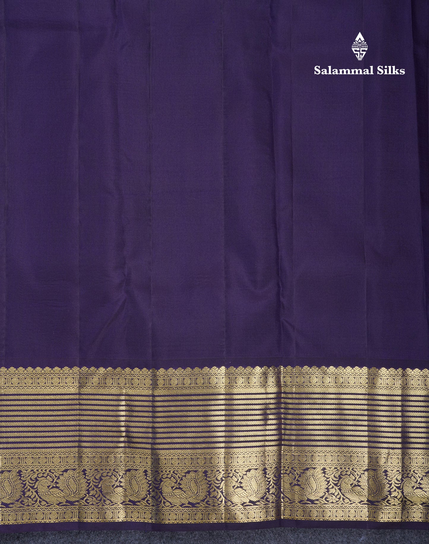 Dual Tone Pinkish Orange Pure Kanjivaram Silk Saree With Contrast Navy Blue Traditional Border