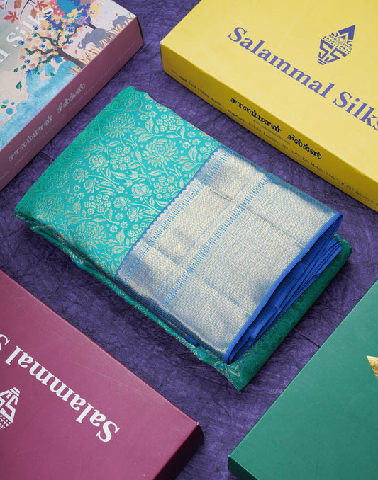 Beautiful Dual Tone Sapphire Green Bridal Pure Kanjivaram Silk Saree With Contrast Peacock Blue Border