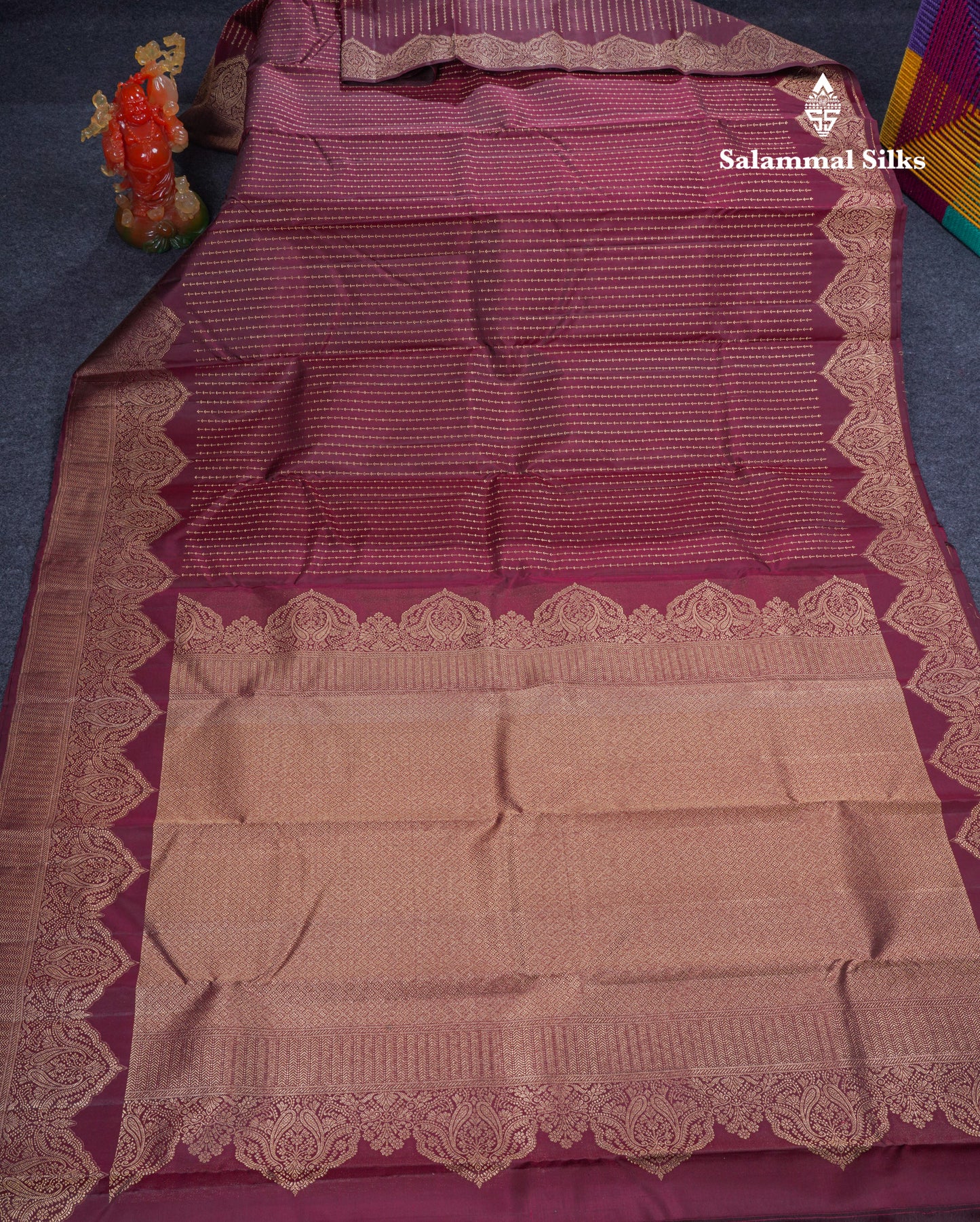 Beautiful Dark Magenta Pure Kanjivaram Silk Saree With Traditional Turning Border