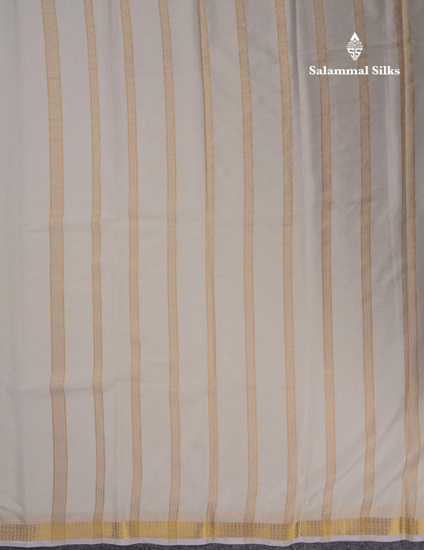 White Plain Semi Mysore Crepe Saree With Small Traditional Border