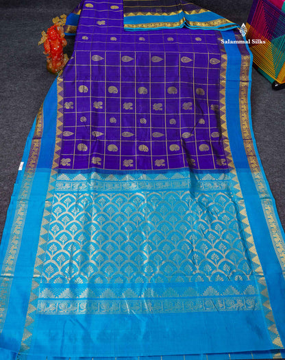 Pure Silk Cotton Saree - Dual Tone Violet Checks With Traditional Butta Along With Contrast Ramar Blue Traditional Gap Border