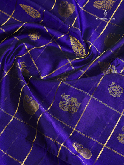 Pure Silk Cotton Saree - Dual Tone Violet Checks With Traditional Butta Along With Contrast Ramar Blue Traditional Gap Border