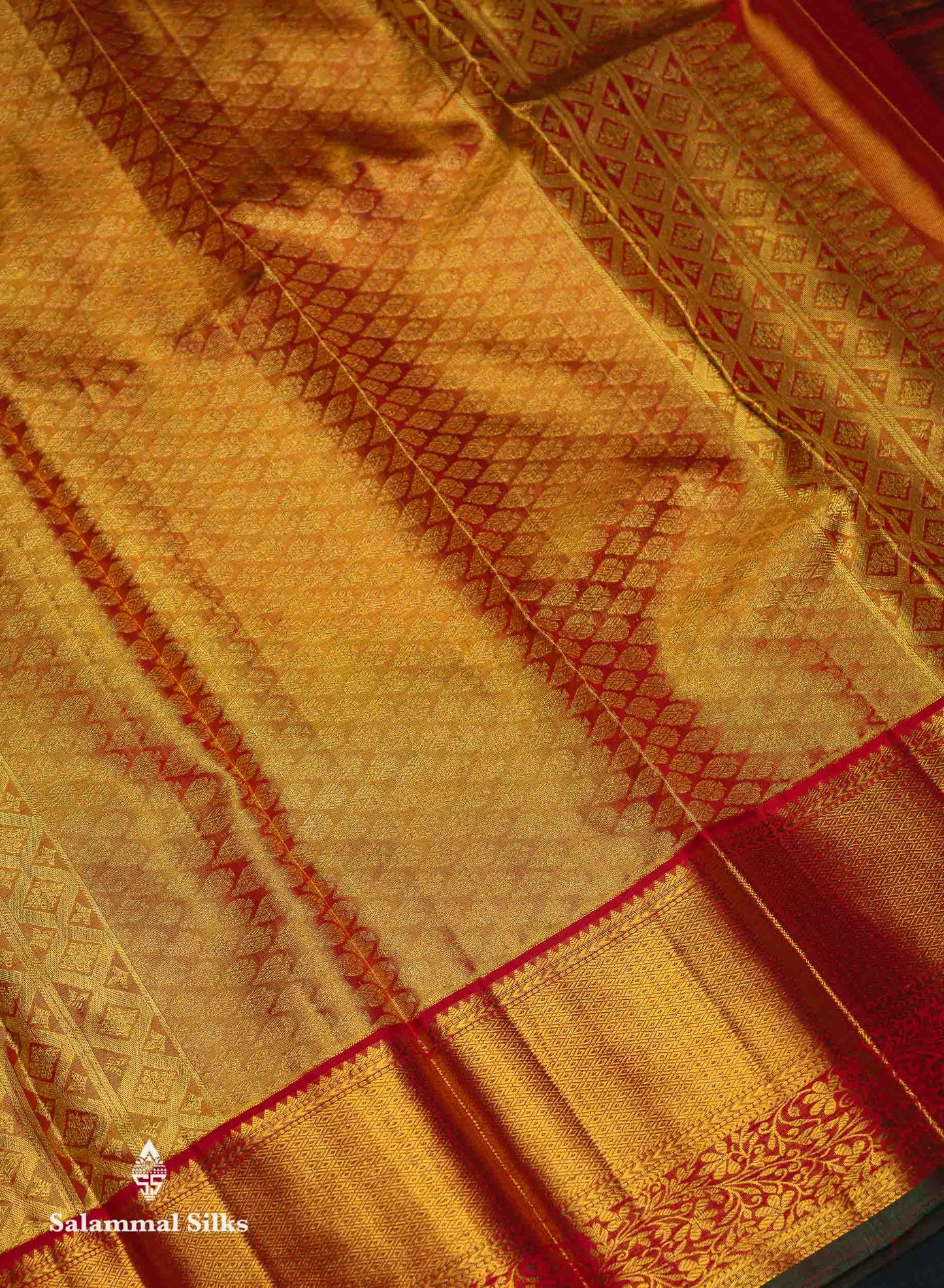 Beautiful Gold Plain Tissue Bridal Pure Kanjivaram Silk Saree With Contrast Chilly Red Traditional Evening Morning Border