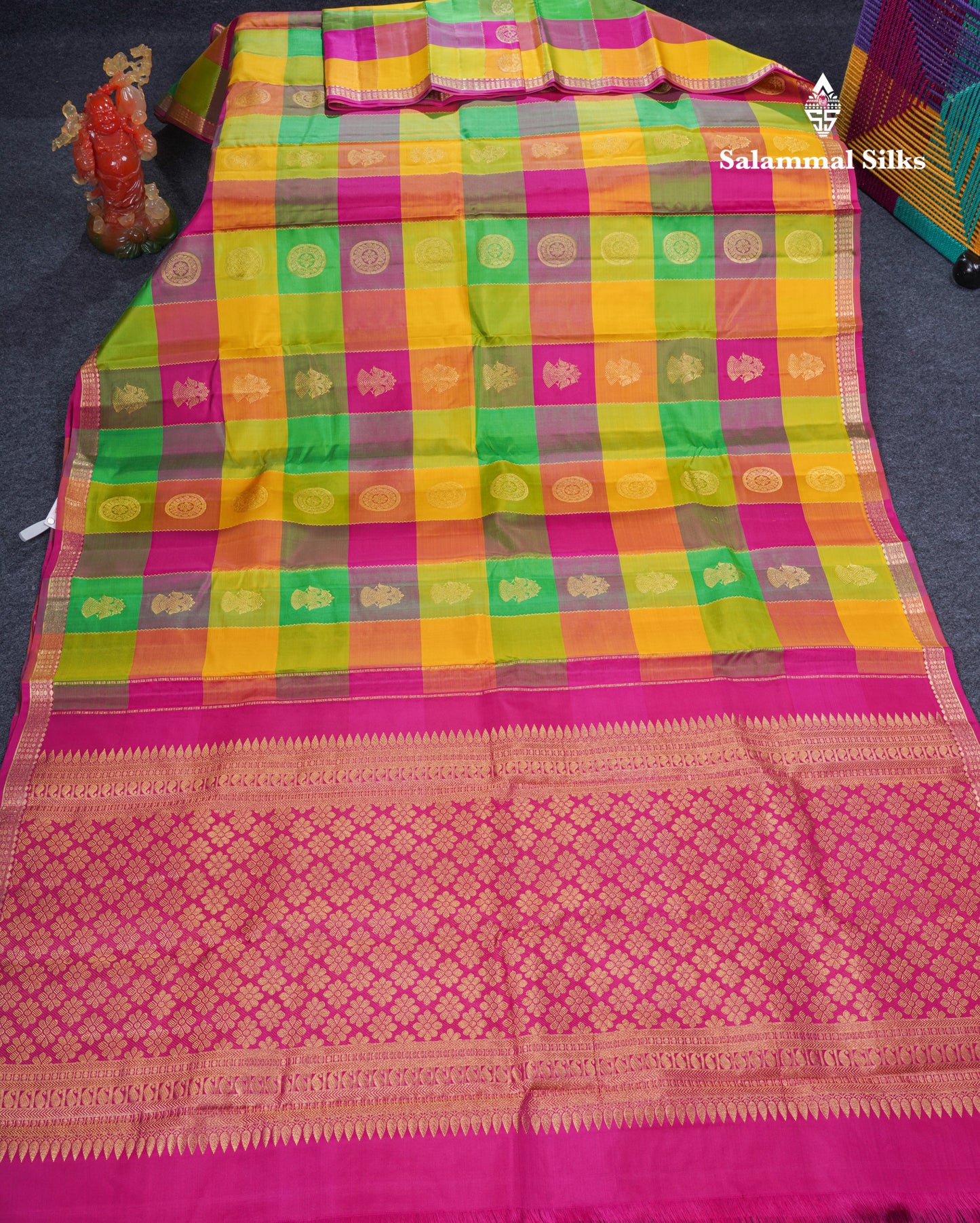 Paalum Pazham Checks With Butta Pure Kanjivaram Silk Saree With Contrast Pink Small Traditional Border