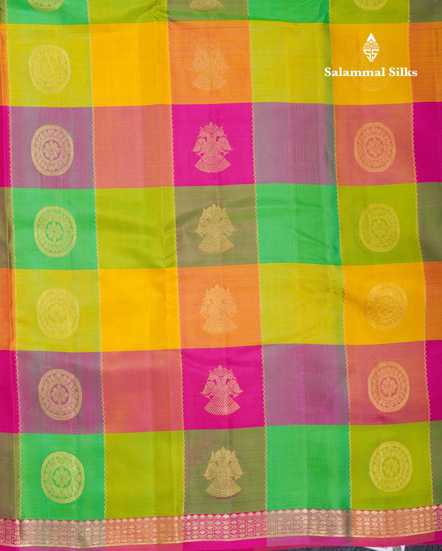 Paalum Pazham Checks With Butta Pure Kanjivaram Silk Saree With Contrast Pink Small Traditional Border