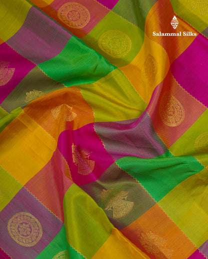 Paalum Pazham Checks With Butta Pure Kanjivaram Silk Saree With Contrast Pink Small Traditional Border