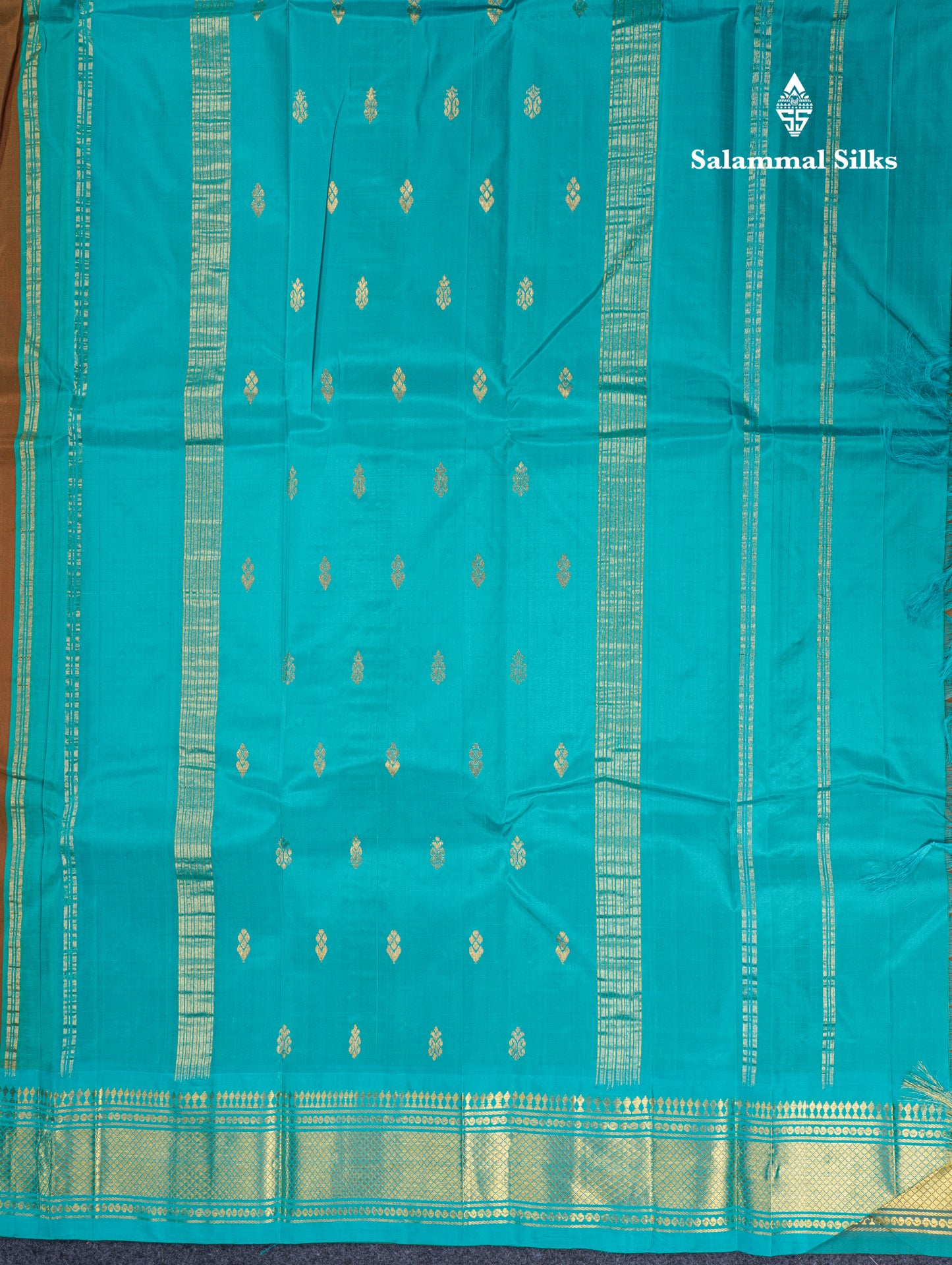 Manthulir Green Beautiful Pure Kanjivaram Silk Saree With Sapphire Green Traditional One Side Border