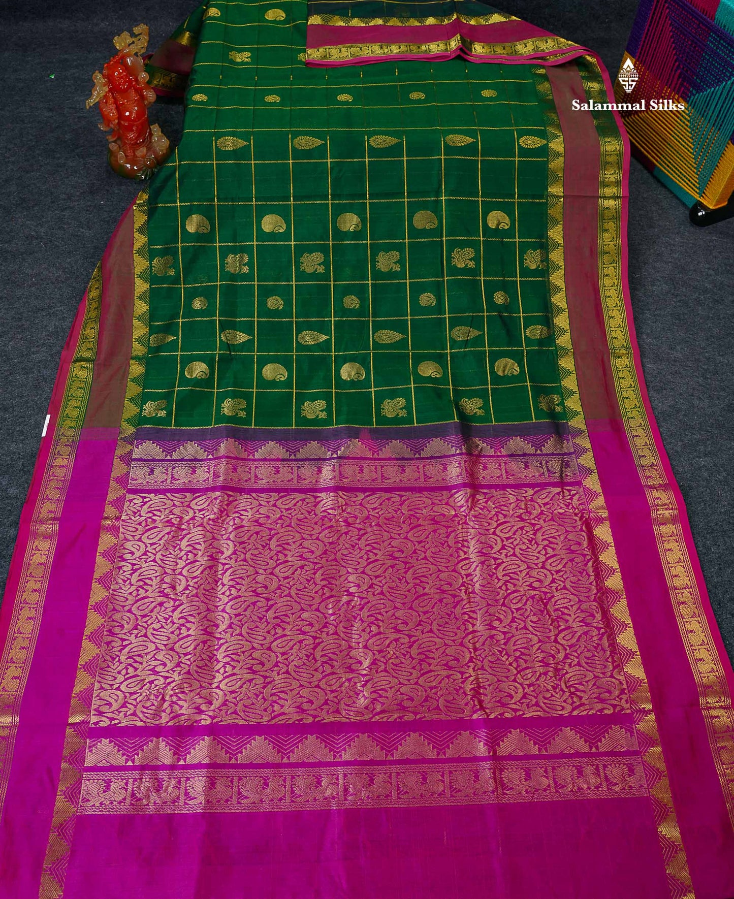 Pure Silk Cotton Saree - Bottle Green Checks With Traditional Butta Along With Contrast Magenta Pink Checks Blouse