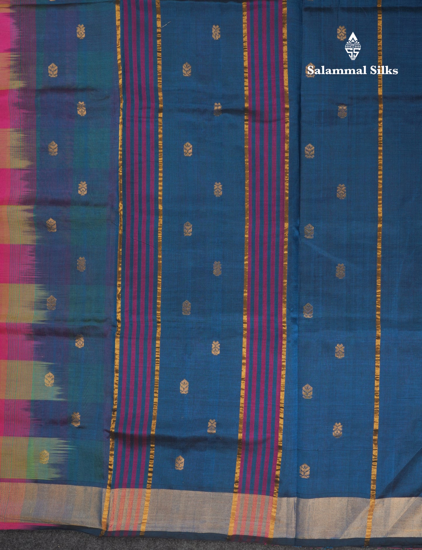 Paalum Pazham Checks Pure Silk Cotton Saree With Contrast Peacock Blue Blouse