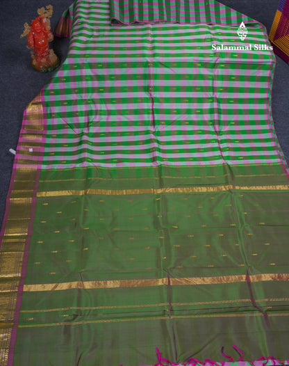 Paalum Pazhm Checks Beautiful Pure Kanjivaram Silk Saree With Traditional One Side Self Border