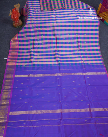 Paalum Pazhm Checks Beautiful Pure Kanjivaram Silk Saree With Traditional One Side Self Border