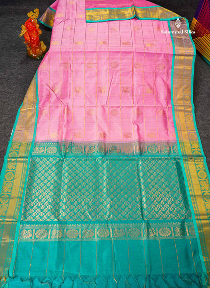 Pure Silk Cotton Saree - Light Pink Big Checks With Traditional Butta Along With Contrast Sapphire Green Traditional Border