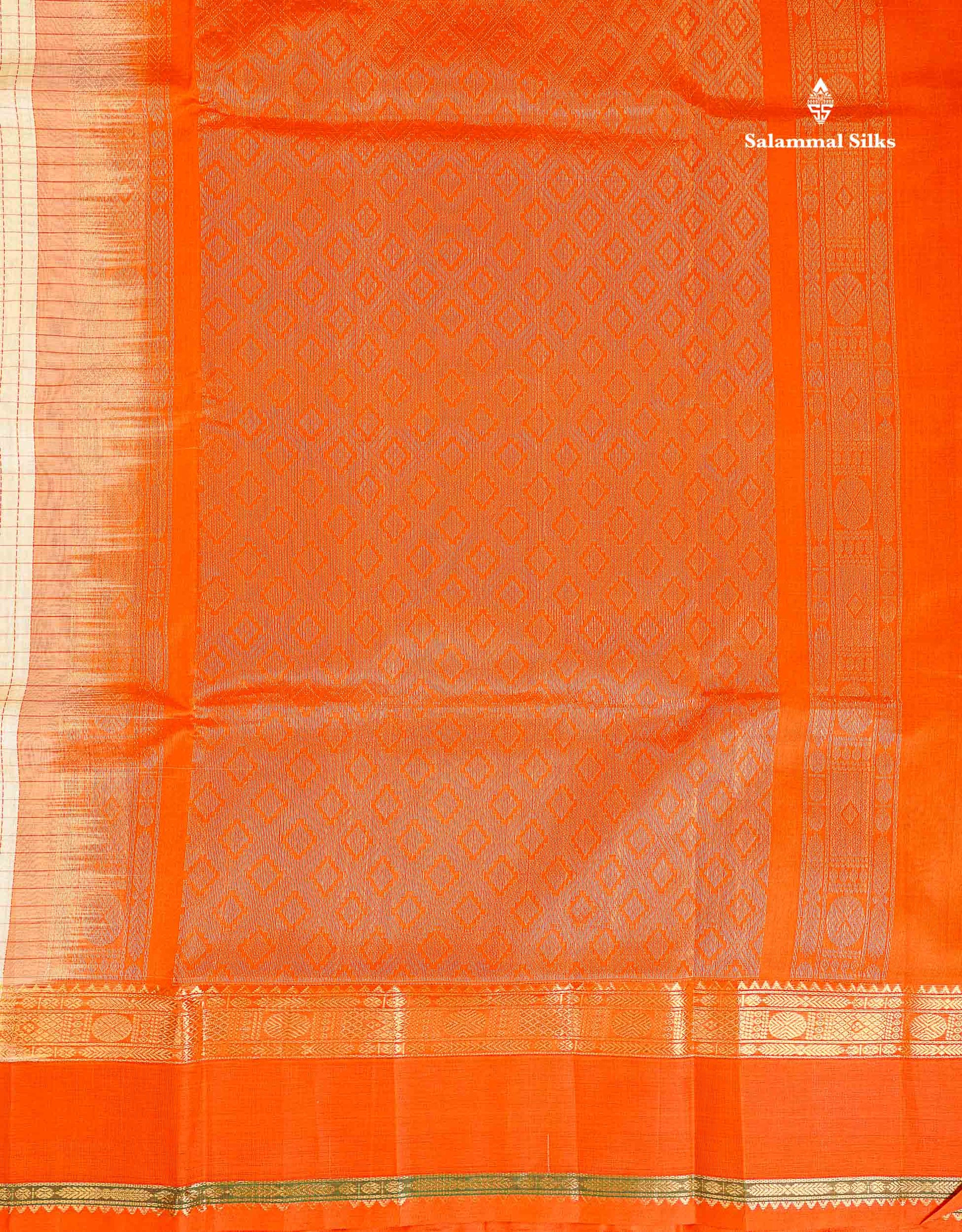 Pallu Of Cream Pure Silk Cotton Saree 