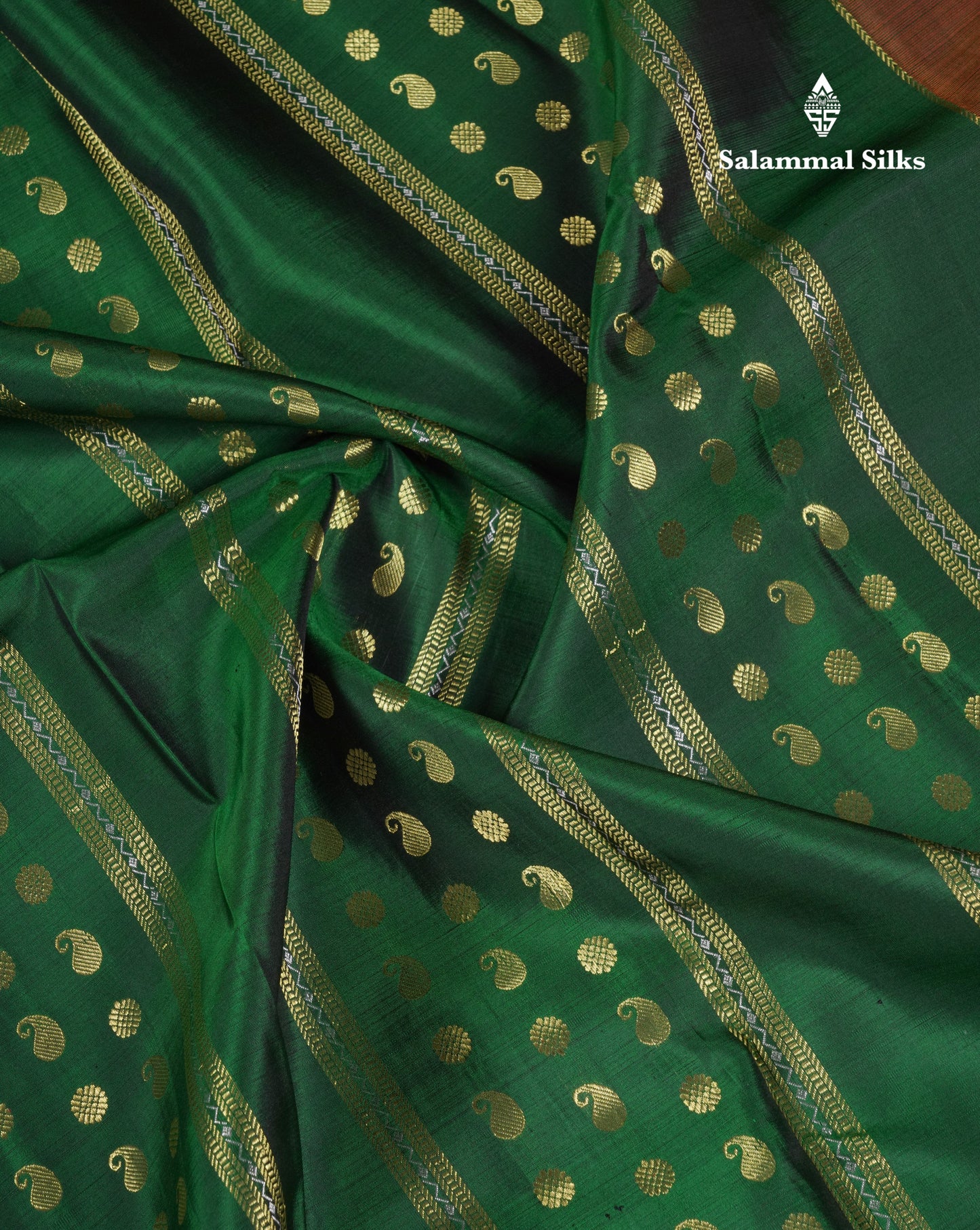 Beautiful Bottle Green Pure Kanjivaram Silk Saree With Contrast Rust Orange Traditional Border