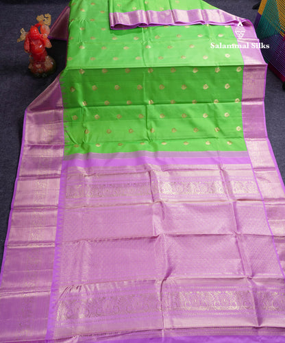 Beautiful Parrot Green Pure Kanjivaram Silk Saree With Contrast Lavender Traditional Evening Morning Border