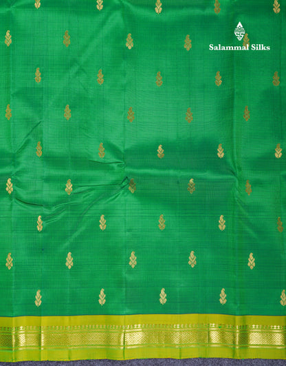 Green Beautiful Pure Kanjivaram Silk Saree With Parrot Green Traditional One Side Border