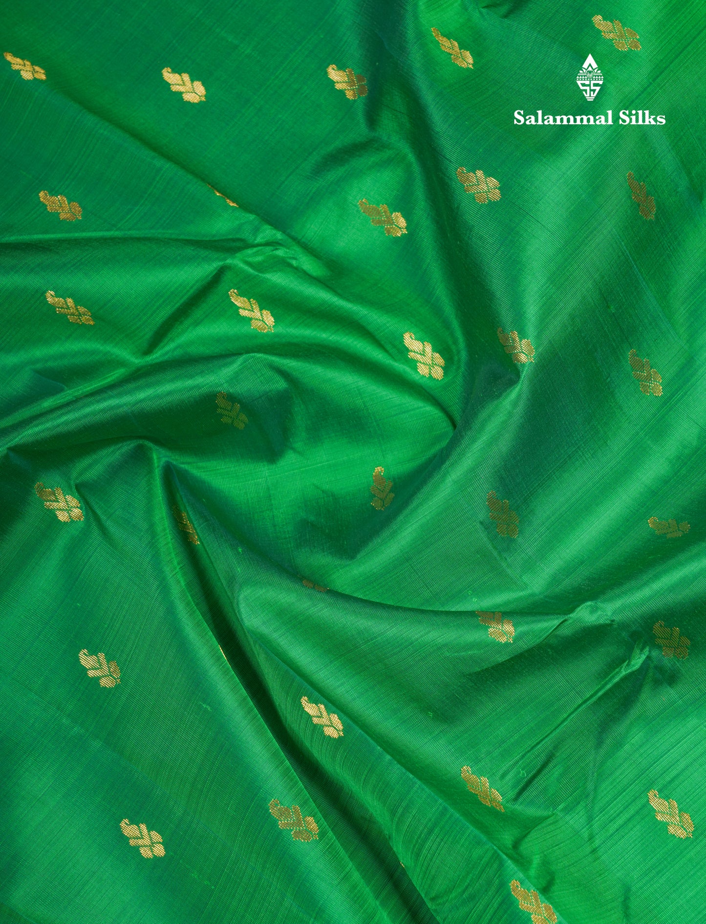 Green Beautiful Pure Kanjivaram Silk Saree With Parrot Green Traditional One Side Border