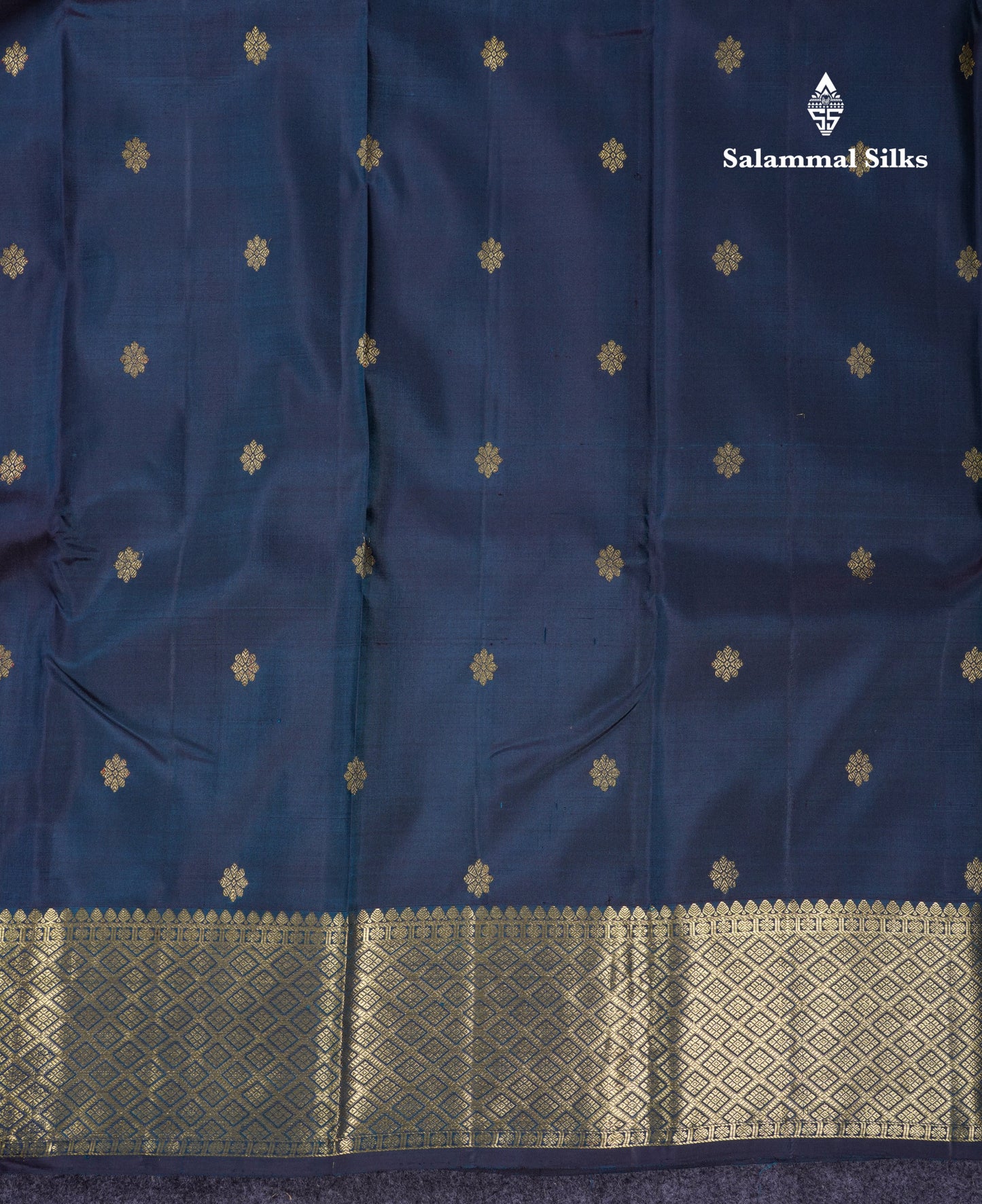 Beautiful Dual Tone Olive Blue Pure Kanjivaram Silk Saree With Traditional Border