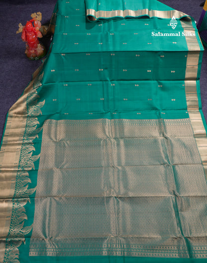 Beautiful Peacock Green Pure Kanjivaram Silk Saree With Traditional Evening Morning Border