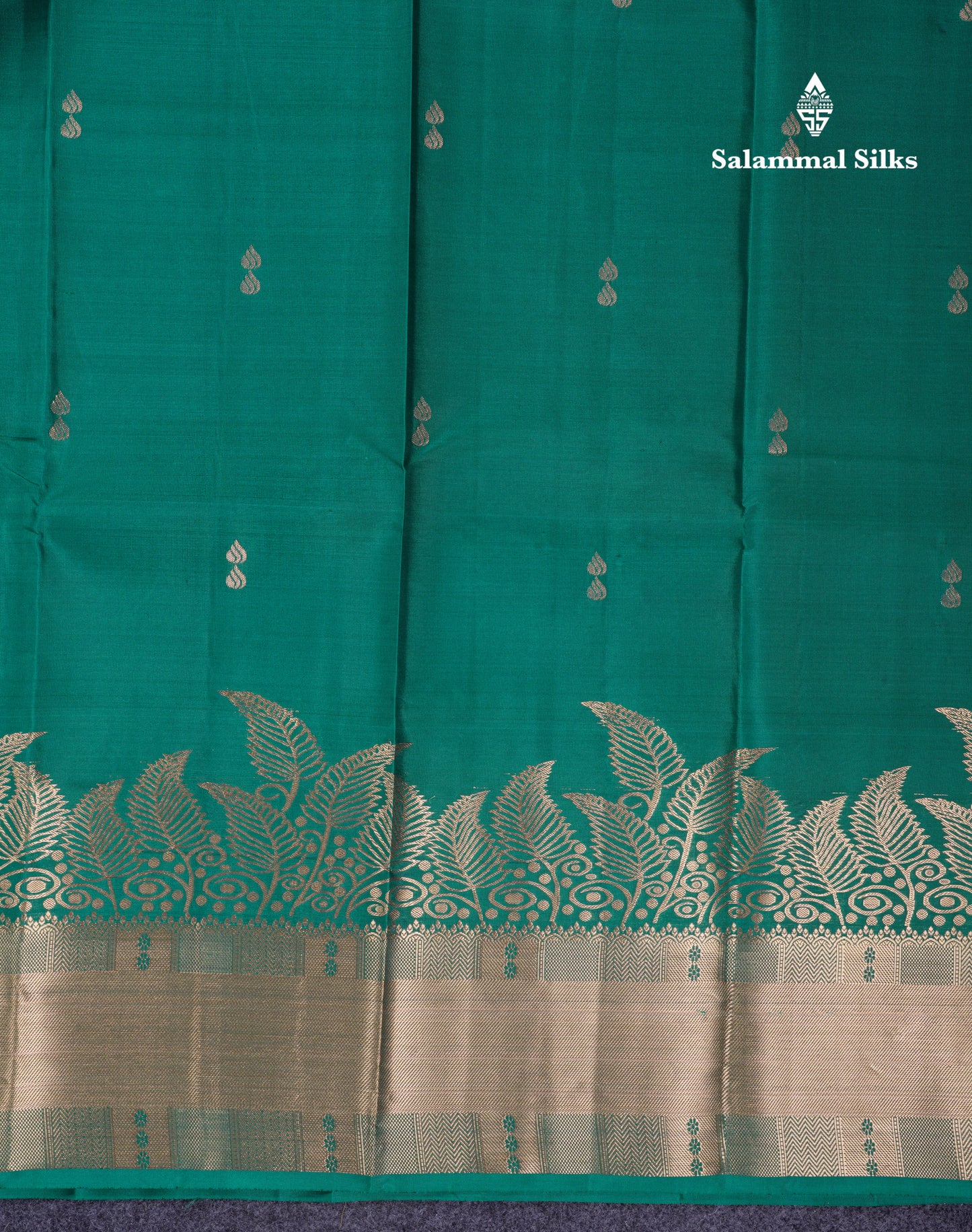 Beautiful Peacock Green Pure Kanjivaram Silk Saree With Traditional Evening Morning Border