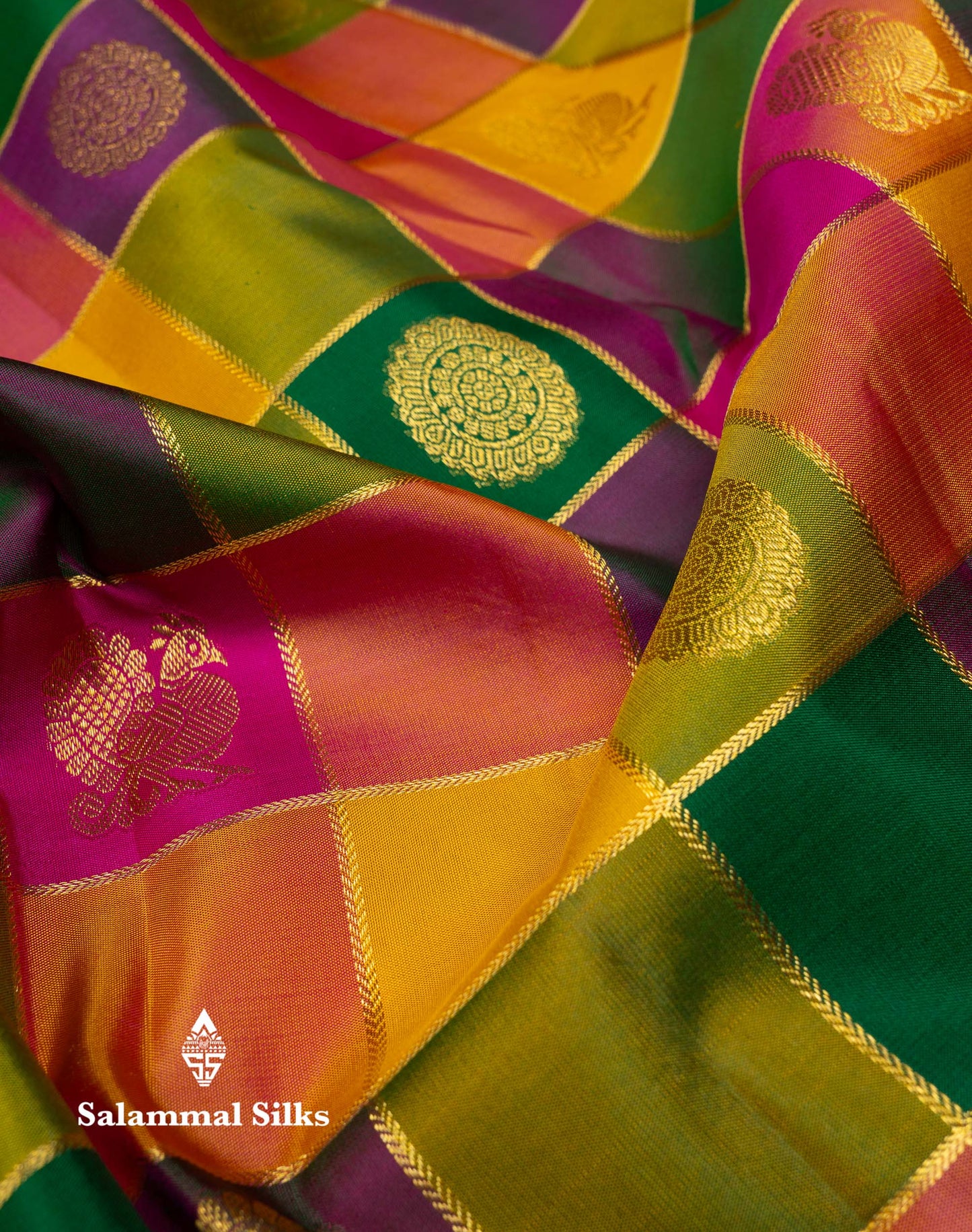 Beautiful Paalum Pazham Checks Pure Kanjivaram Silk Saree With Traditional Border