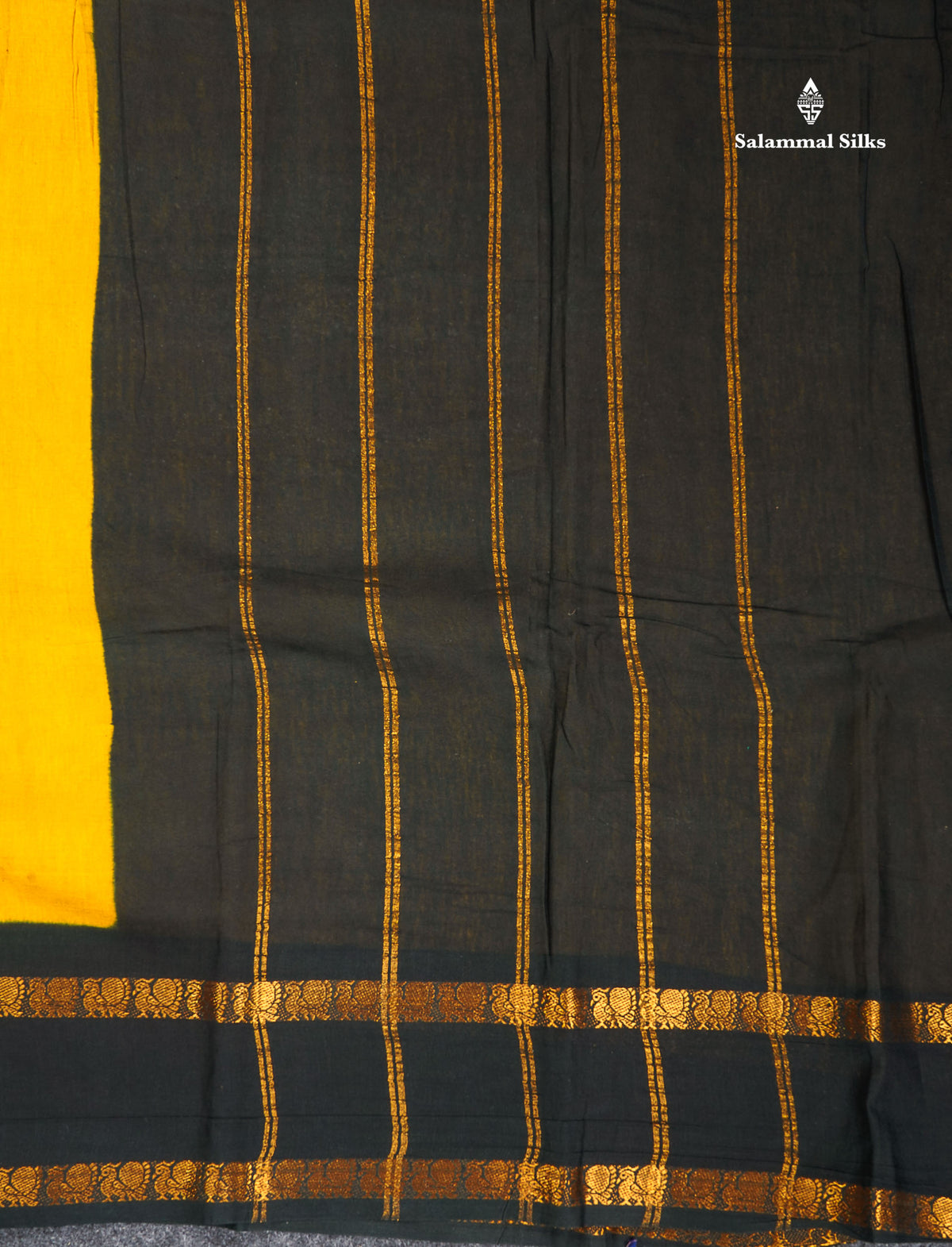 Sungudi Cotton Saree - Orange Colour Body Plain With Contrast Black Gap Border