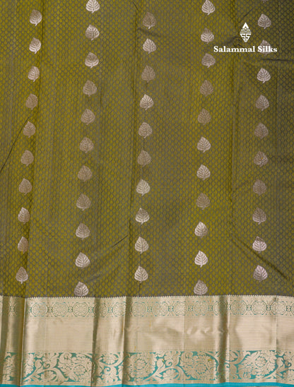 Beautiful Bottle Green Pure Kanjivaram Silk Saree With Contrast Dark Brown Border