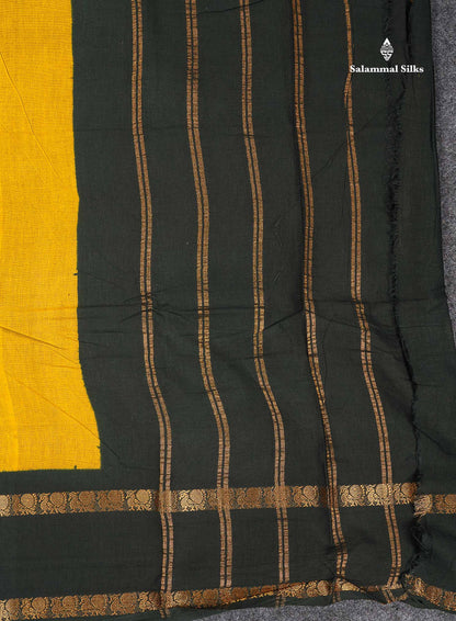 Sungudi Cotton Saree - Orange Colour Plain Body With Contrast Magenta Pink Gap Border