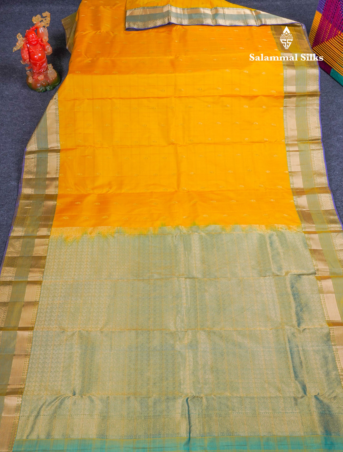 Beautiful Olive Green Pure Kanjivaram Silk Saree With Contrast Peacock Blue Border