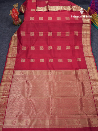 Beautiful Maroon Pure Kanjivaram Silk Saree With Traditional Border
