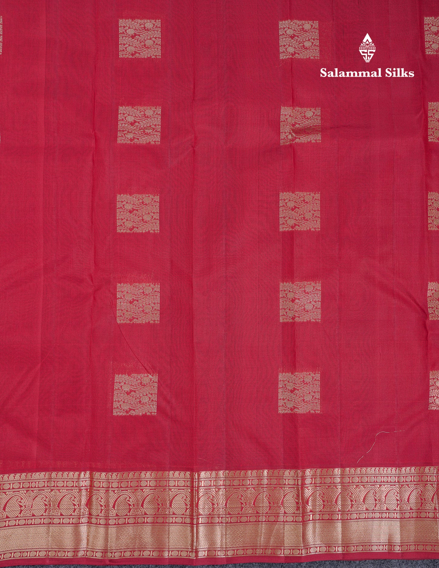 Beautiful Maroon Pure Kanjivaram Silk Saree With Traditional Border