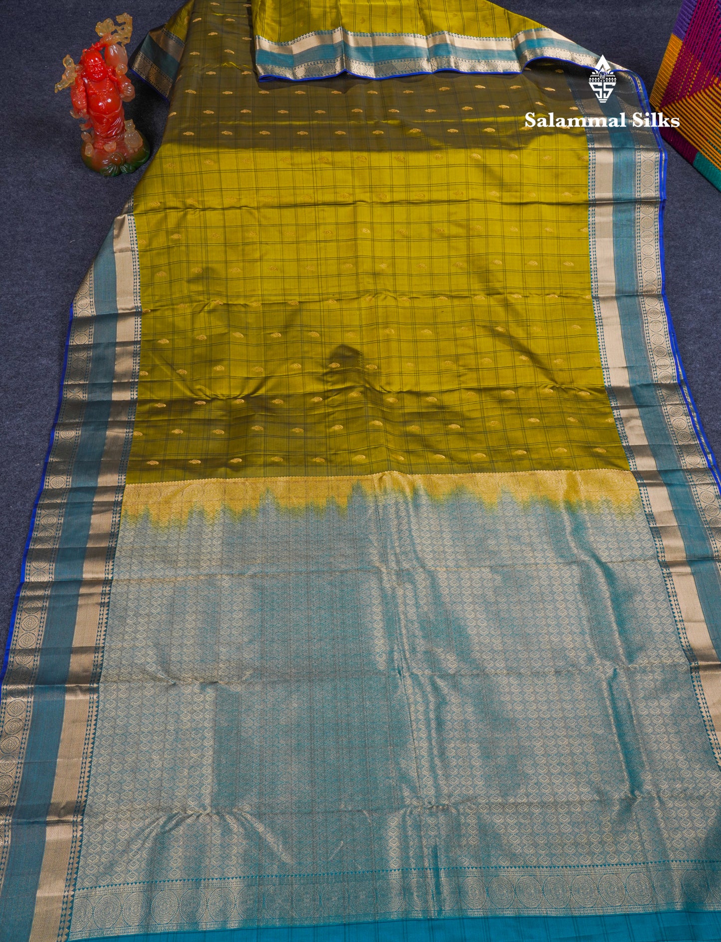 Beautiful Olive Green Pure Kanjivaram Silk Saree With Contrast Peacock Blue Border