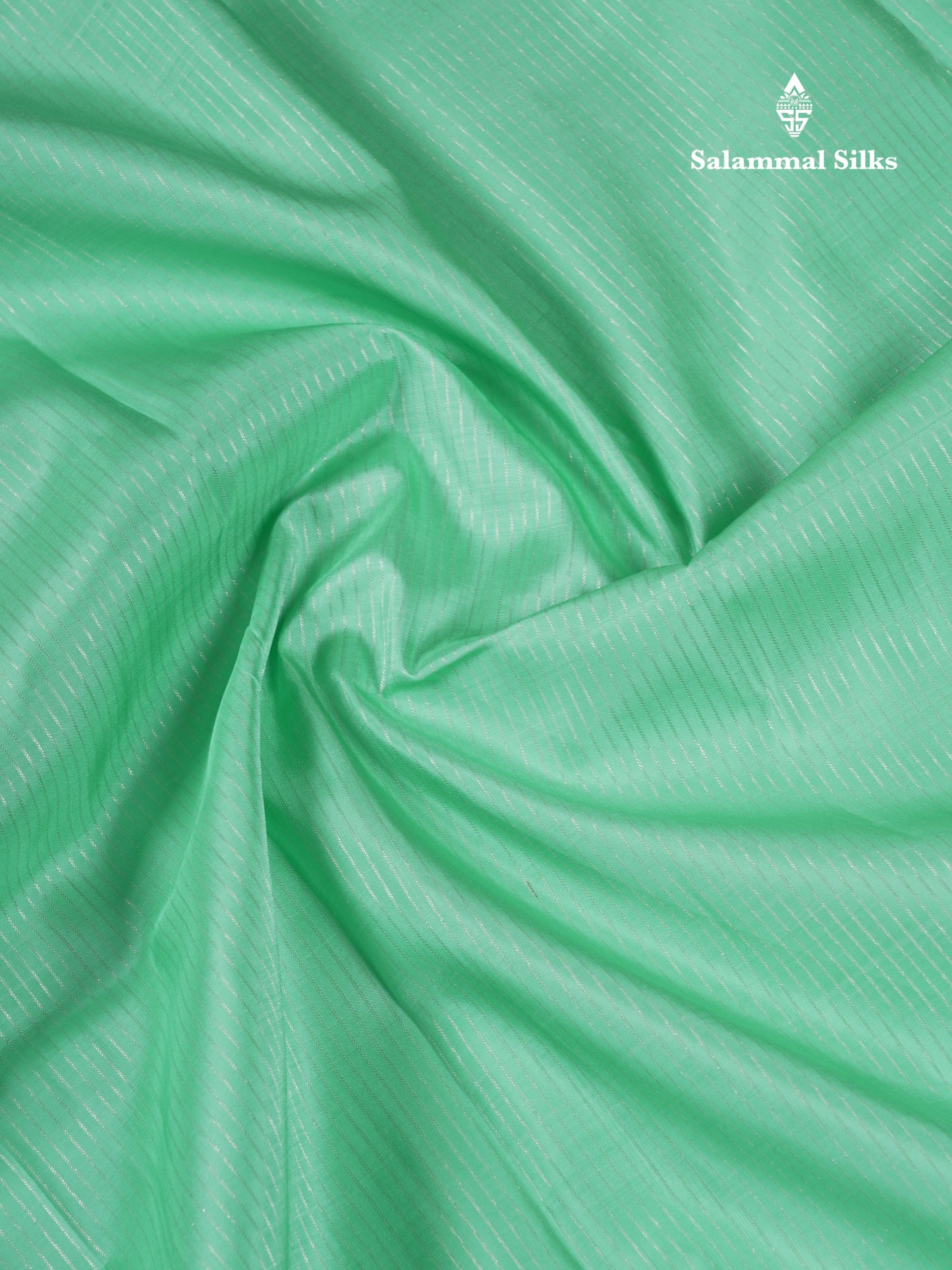 Beautiful Rexona Green Pure Kanjivaram Silk Saree With Traditional Evening Morning Border