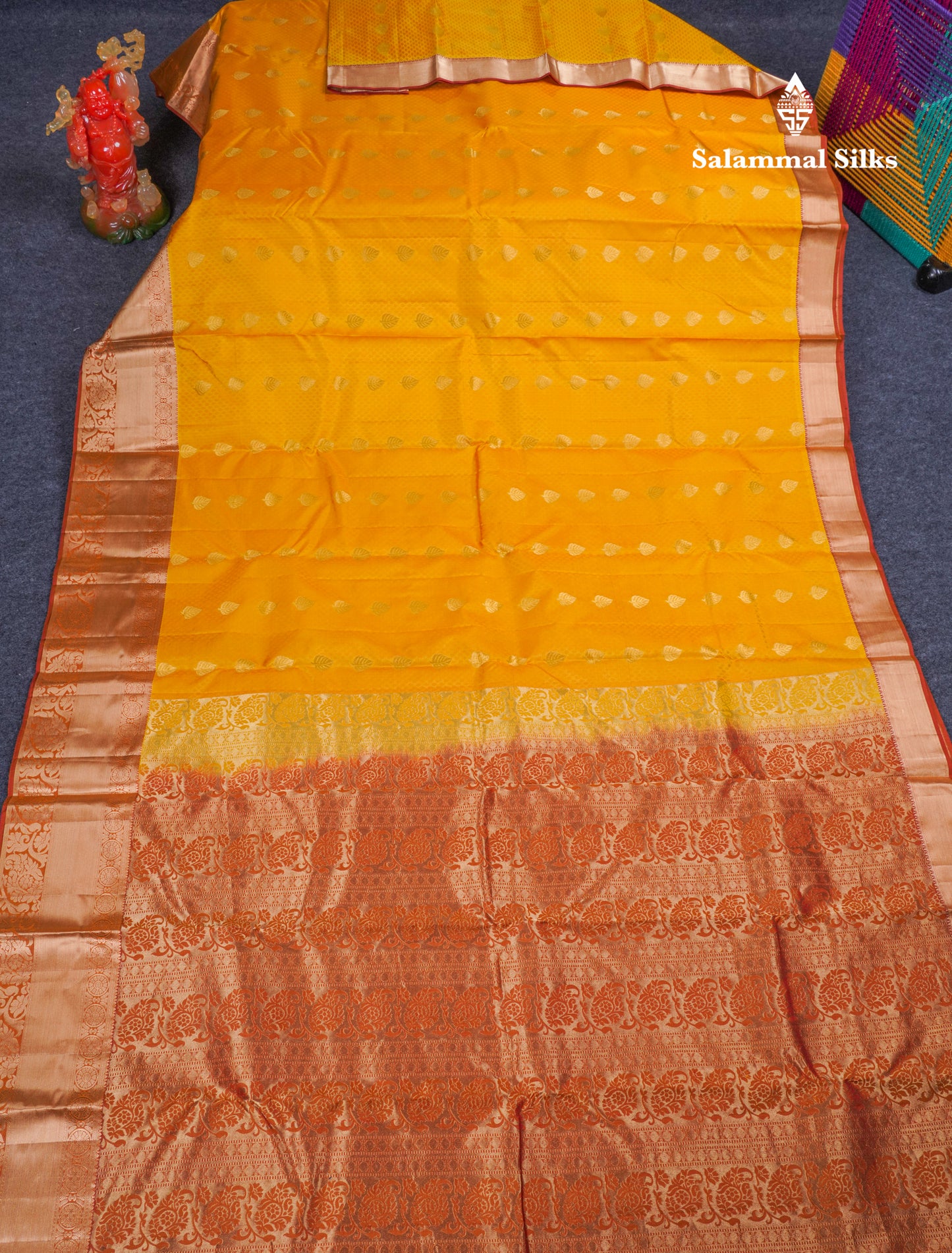 Beautiful Bottle Green Pure Kanjivaram Silk Saree With Contrast Dark Brown Border