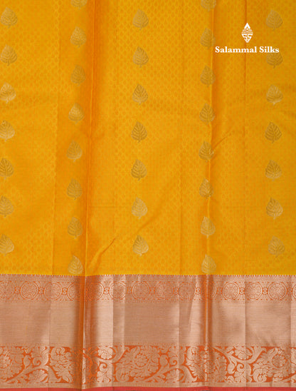 Beautiful Bottle Green Pure Kanjivaram Silk Saree With Contrast Dark Brown Border