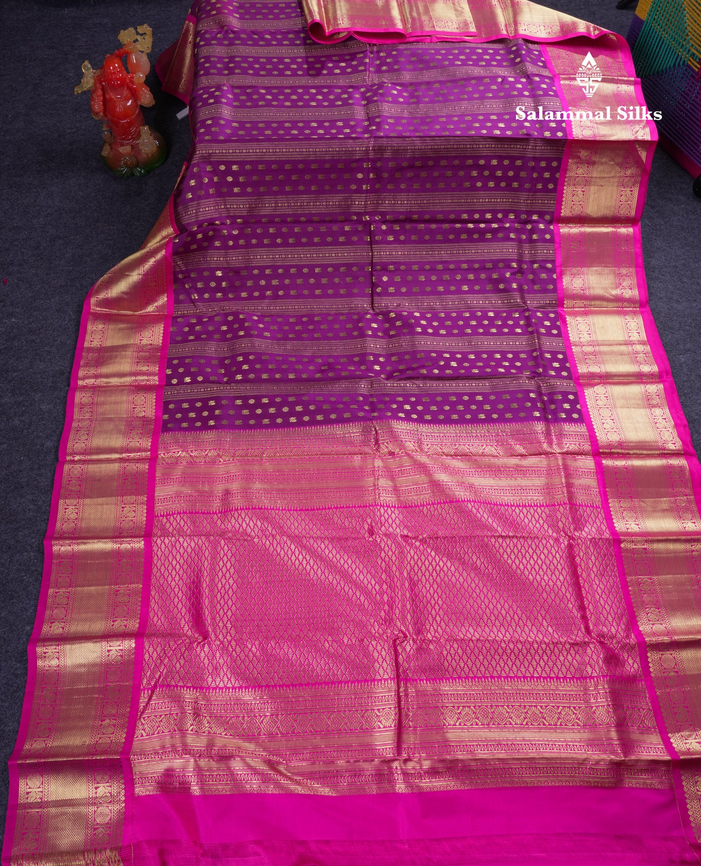 Beautiful Magenta Pure Kanjivaram Silk Saree With Contrast Magenta Pink Traditional Border