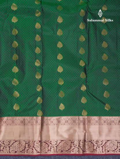 Beautiful Bottle Green Pure Kanjivaram Silk Saree With Contrast Dark Brown Border
