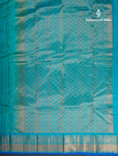 Beautiful Dual Tone Sapphire Green Pure Kanjivaram Silk Saree With Contrast Sapphire Blue Border