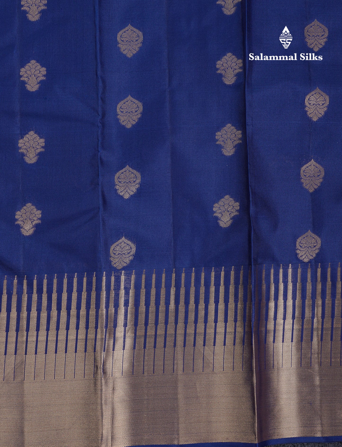 Beautiful Navy Blue Pure Kanjivaram Silk Saree With Traditional Temple Border