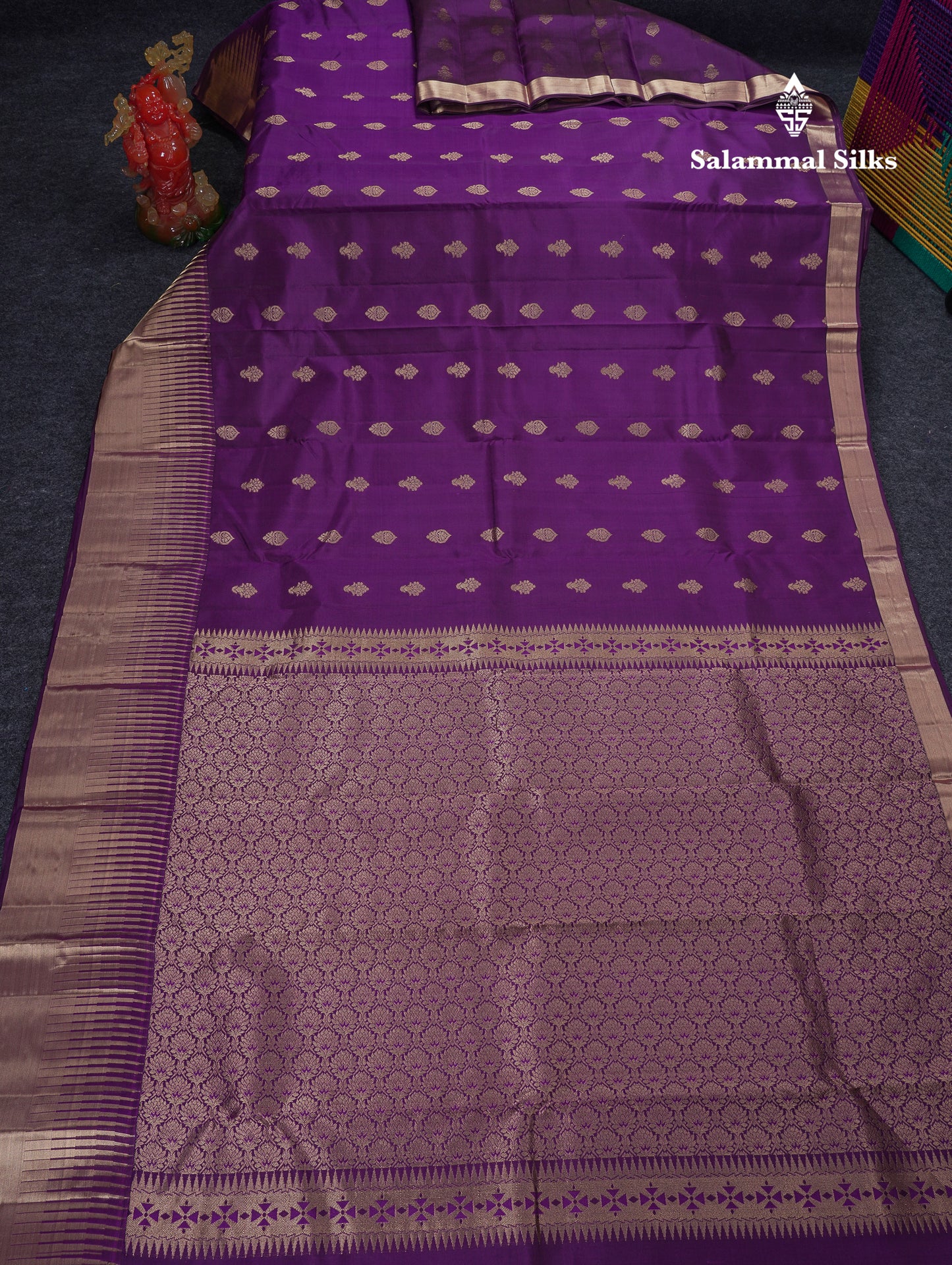 Beautiful Navy Blue Pure Kanjivaram Silk Saree With Traditional Temple Border