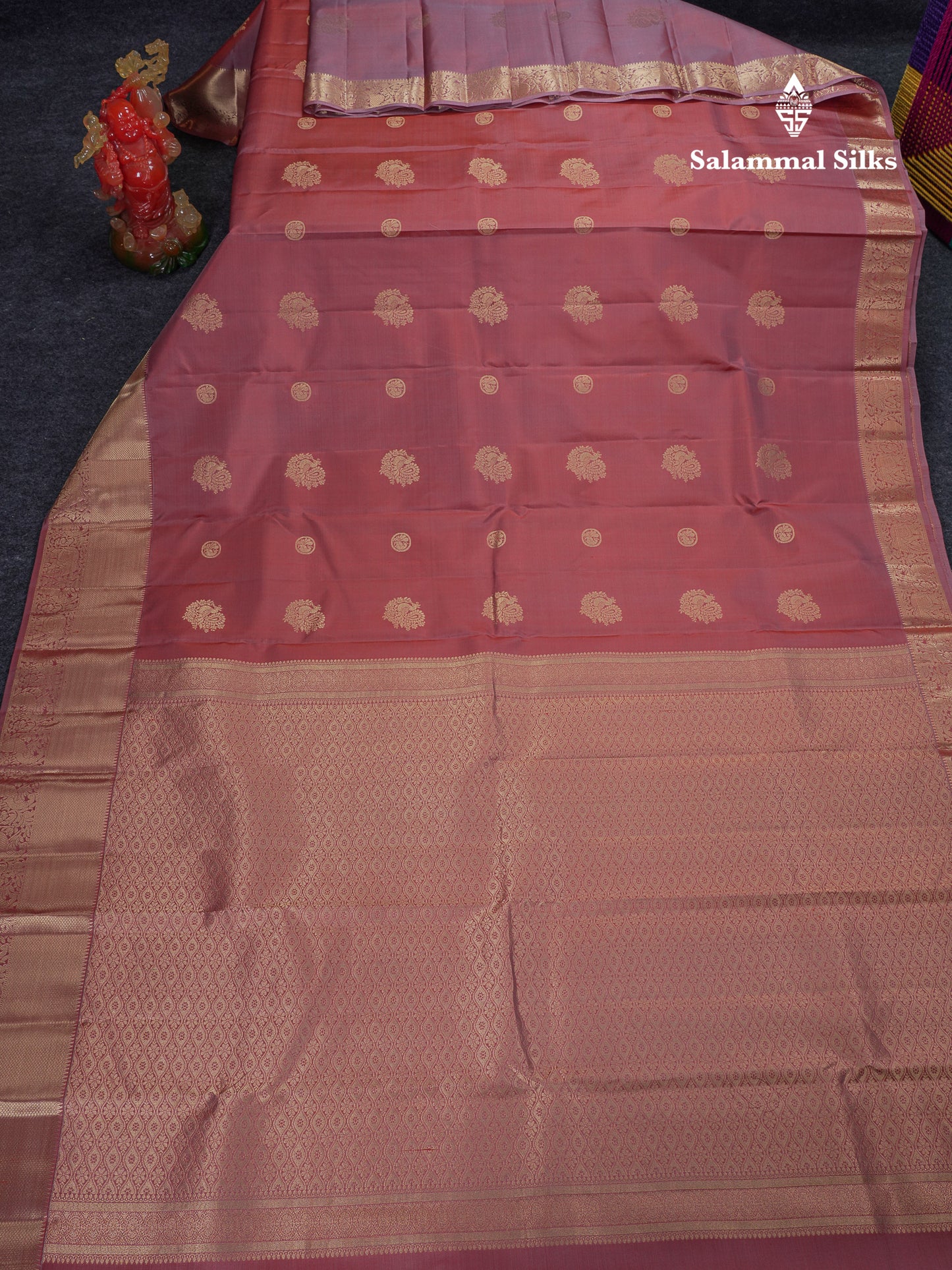 Beautiful Onion Pink Pure Kanjivaram Silk Saree With Traditional Border