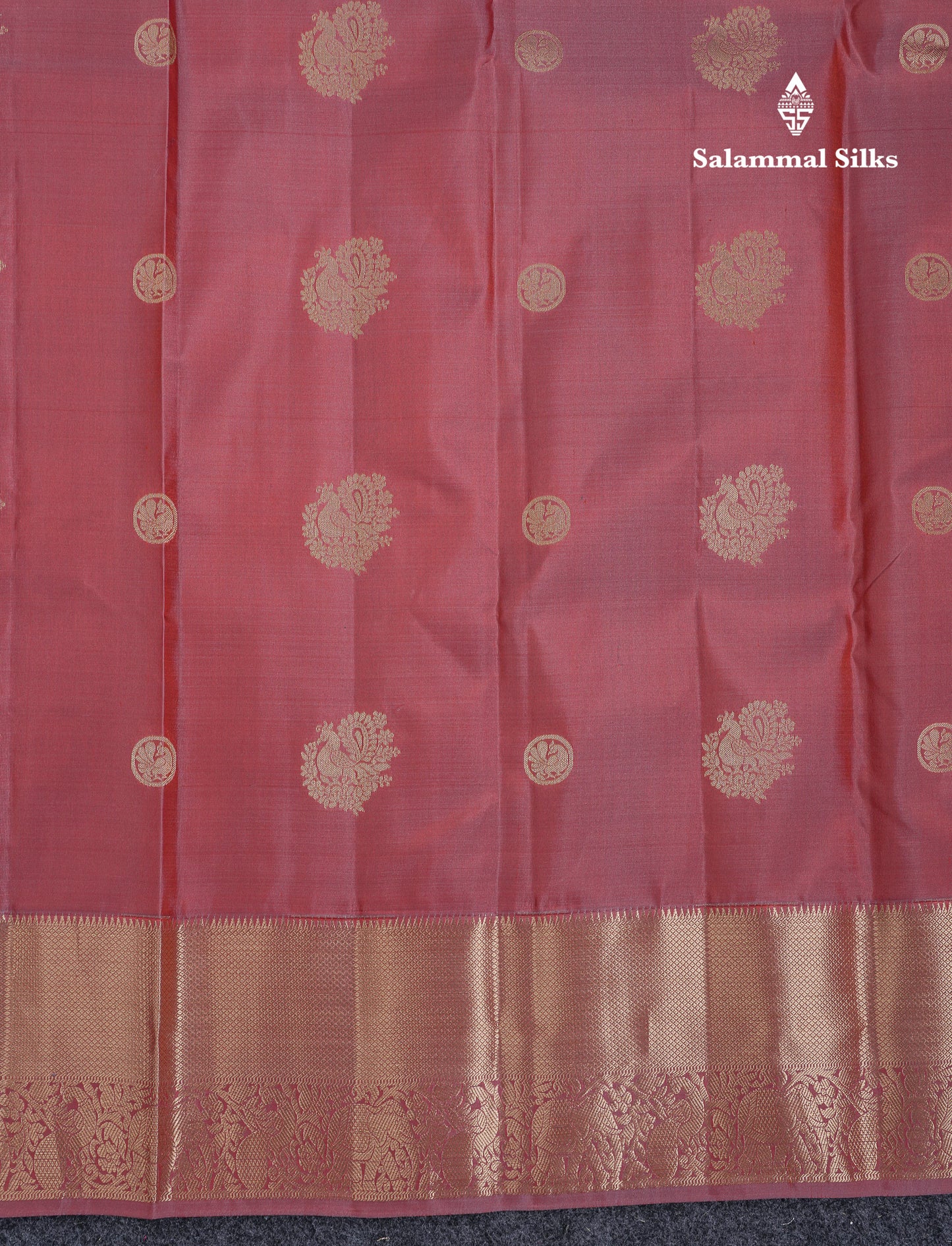 Beautiful Onion Pink Pure Kanjivaram Silk Saree With Traditional Border