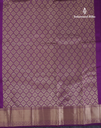 Beautiful Violet Pure Kanjivaram Silk Saree With Traditional Border