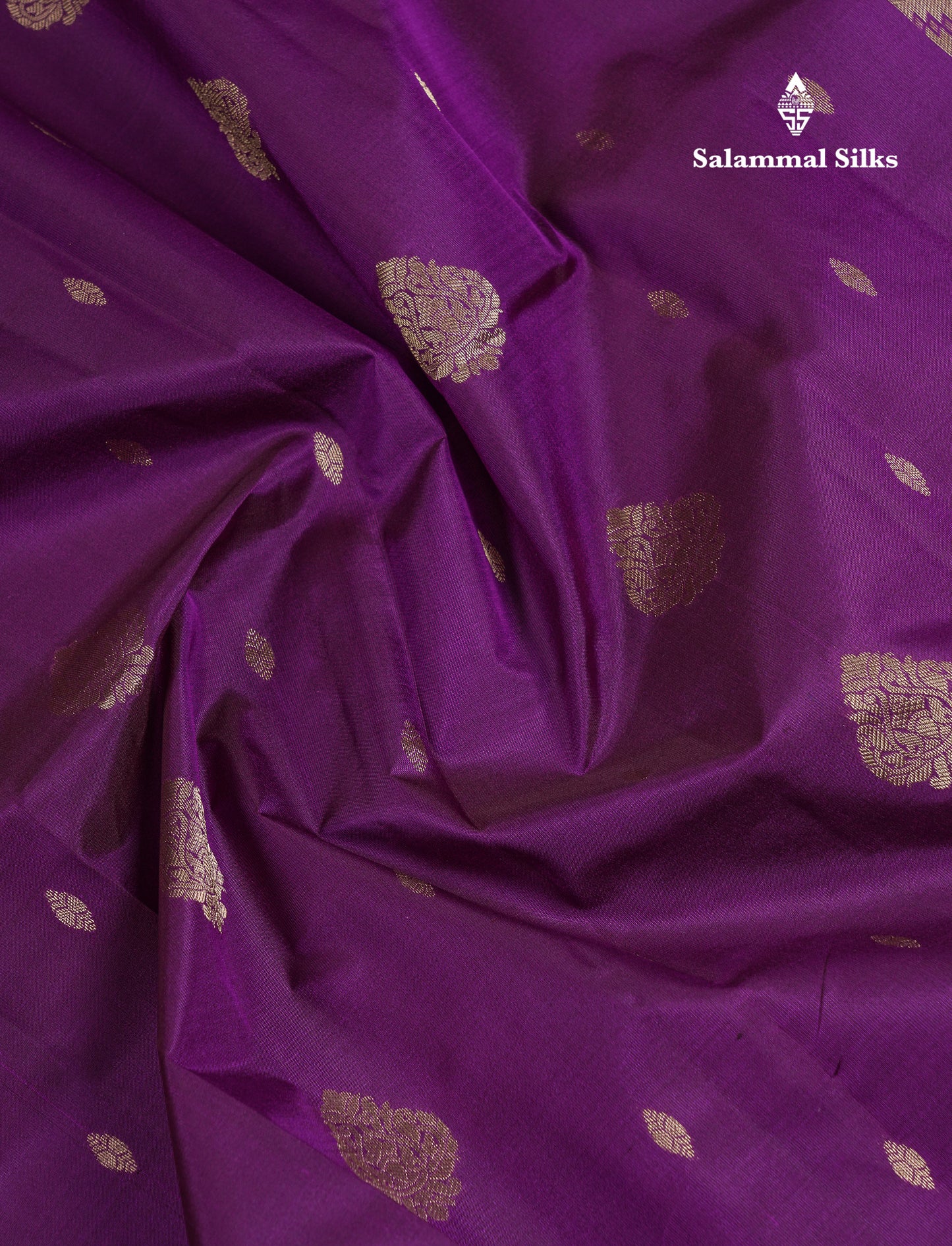 Beautiful Violet Pure Kanjivaram Silk Saree With Traditional Border