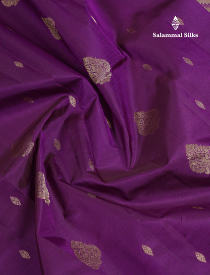 Beautiful Violet Pure Kanjivaram Silk Saree With Traditional Border