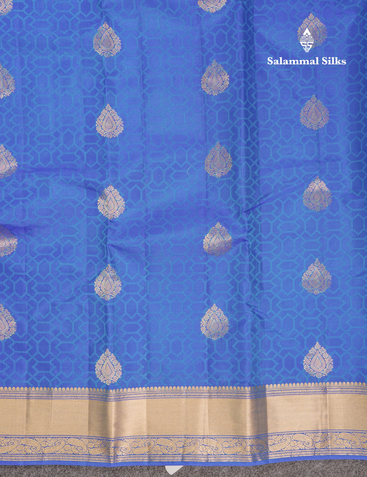 Beautiful Dark Maroon Pure Kanjivaram Silk Saree With Traditional Border