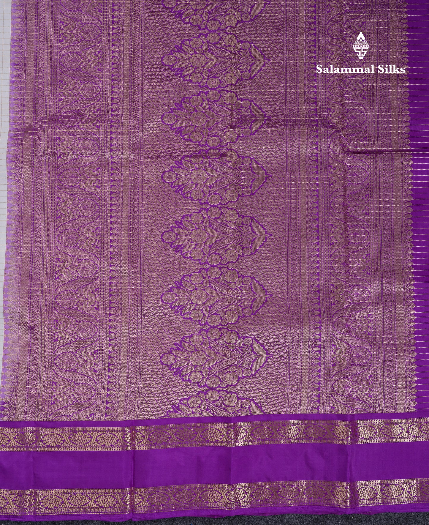 Beautiful Half White Traditional Checks And Buttas Pure Kanjivaram Silk Saree With Contrast Violet Border